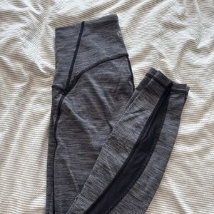 lululemon 7/8 high right leggings with mesh cutout size 4